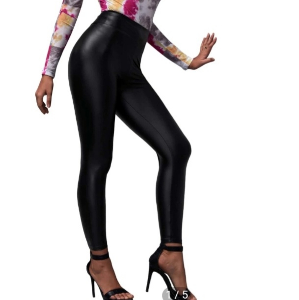 Faux leather leggings